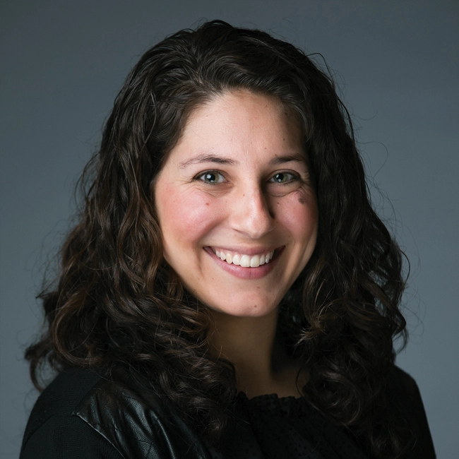 Gina Casaletta headshot