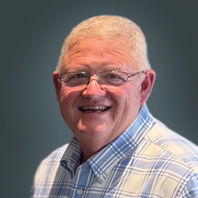 Mark MacDougall headshot