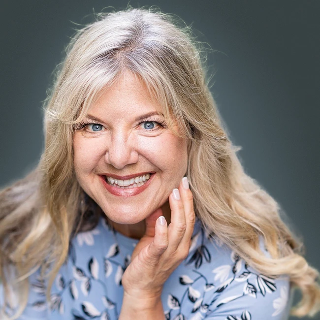 Amy Caldiera headshot