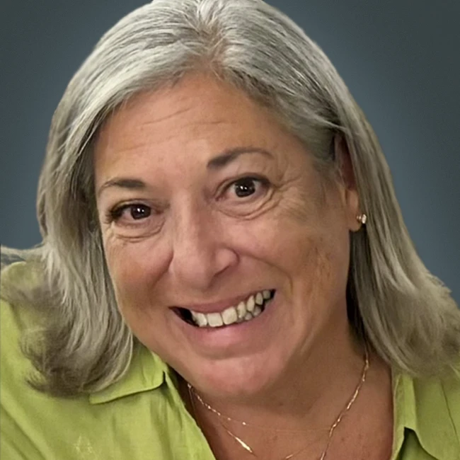 Cindy Nagle headshot