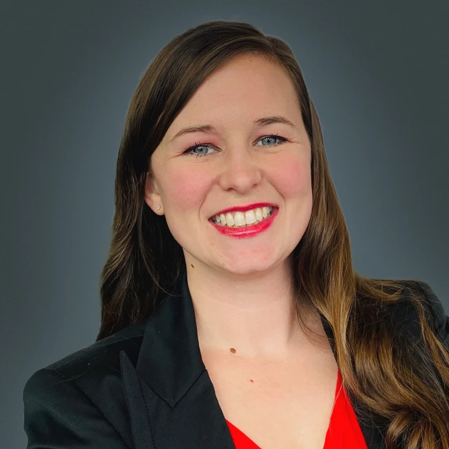 Dr. Stephanie Wallace headshot